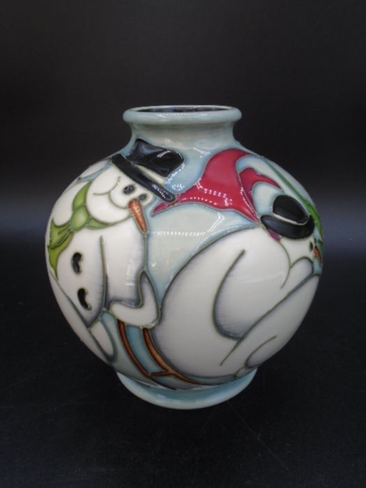 Moorcroft Christmas Snowman pottery vase of ovoid form, decorated in the Snow Dance pattern designed - Image 3 of 6