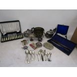 Boxed cutlery sets, loose cutlery and metalware