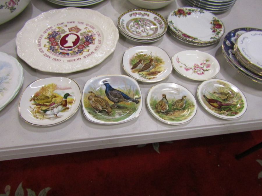 Wash bowl and mixed plates to include Alfred Meakin etc - Image 3 of 6