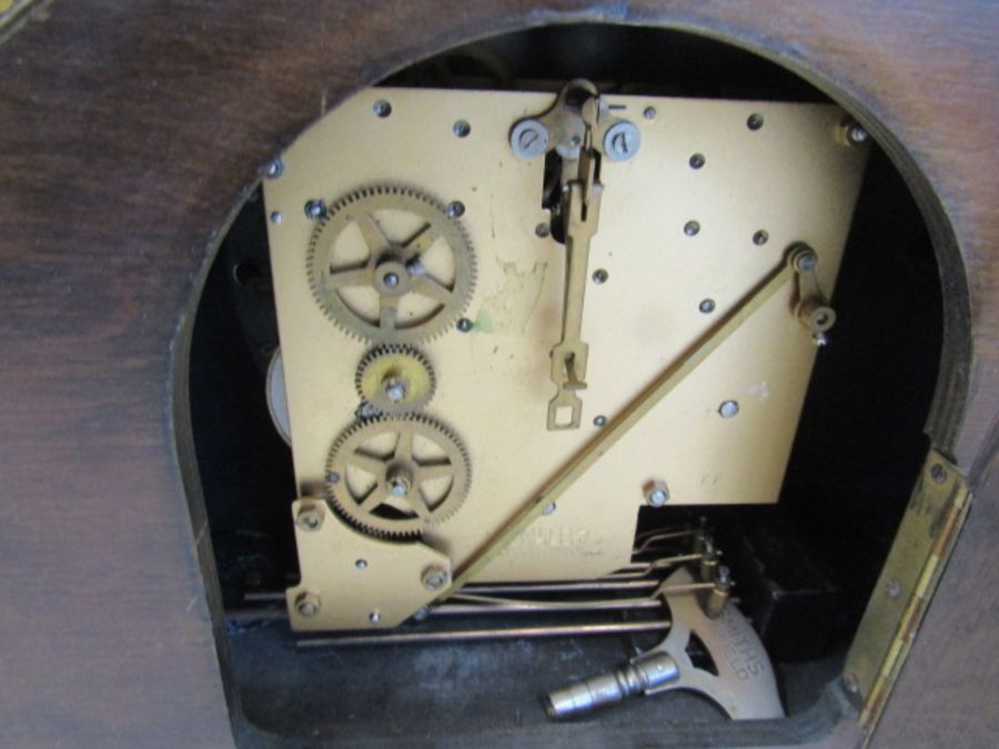 Smiths mantle clock with key in working order - Image 2 of 2