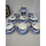 Royal Sphinx Cambridge Old England blue and white tea set