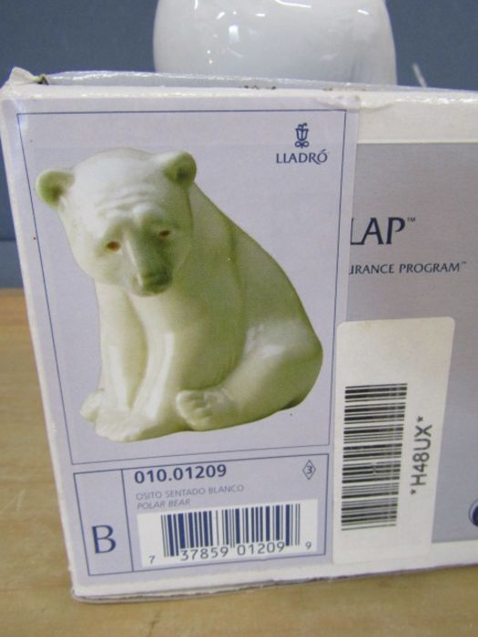 Lladro Polar bear in box - Image 2 of 2