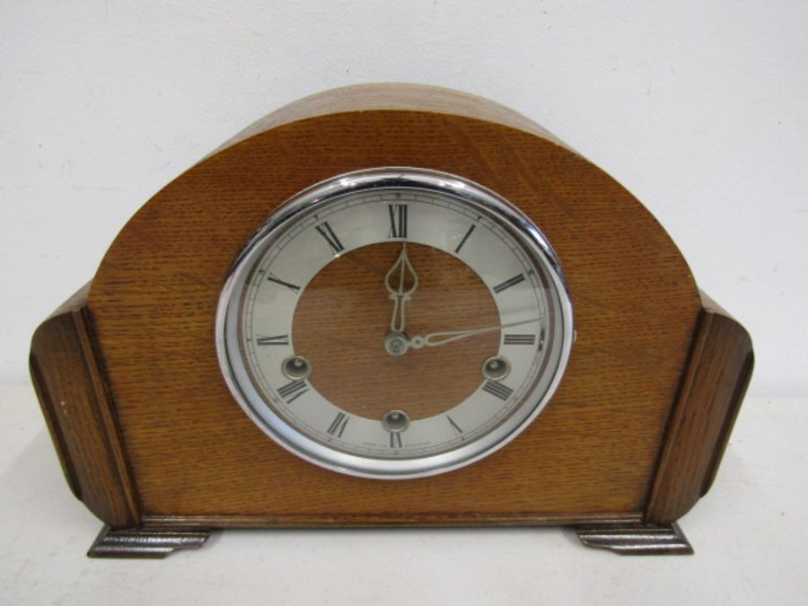 Smiths mantle clock with key in working order