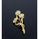 9ct gold flower brooch, 4grms