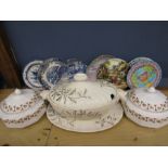 Tureens and picture plates