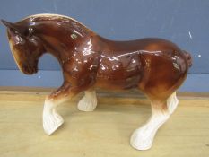 Large ceramic horse 36x25cm