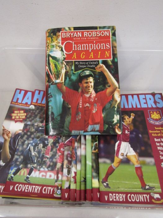 West Ham football programmes (90s) and a Man United book - Image 2 of 2