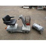 Vintage SUNGIFT 200 mobility scooter with key and charger in working order