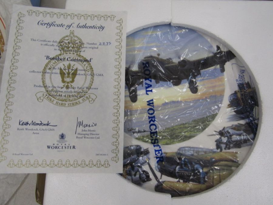 Aviation picture plates by Royal Worcester, Wedgwood plate and Coalport classic car plate - Image 3 of 8