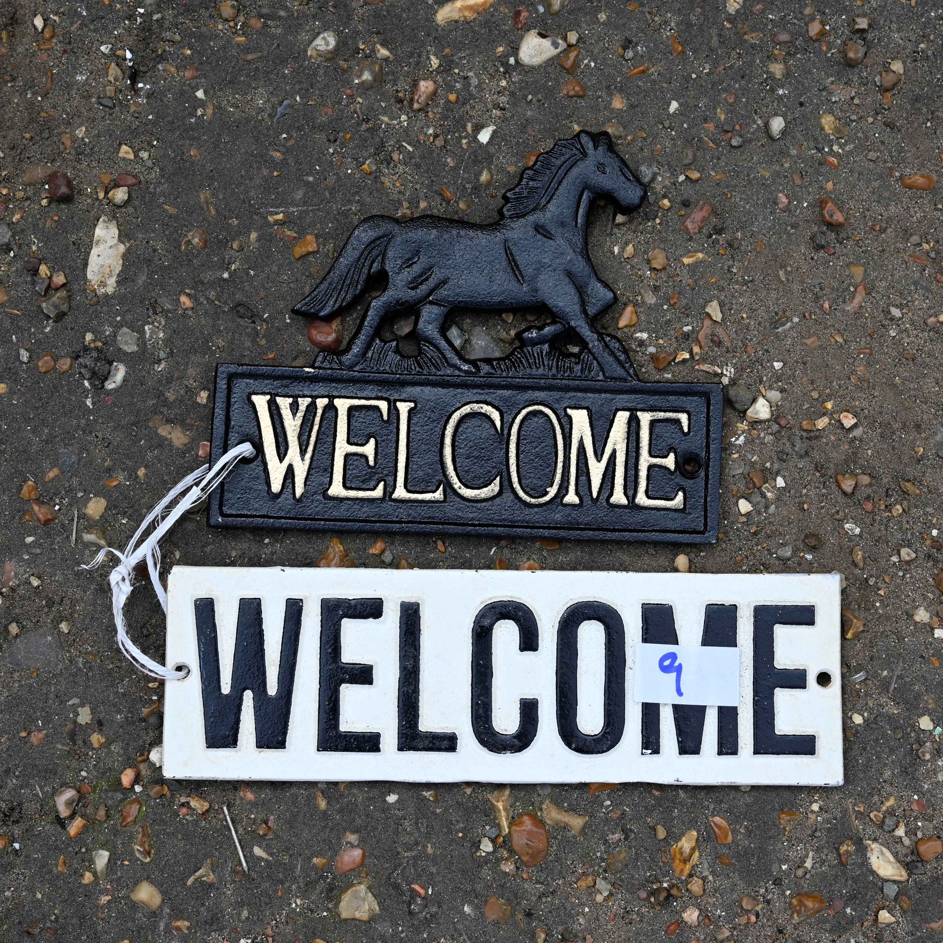 2 welcome signs