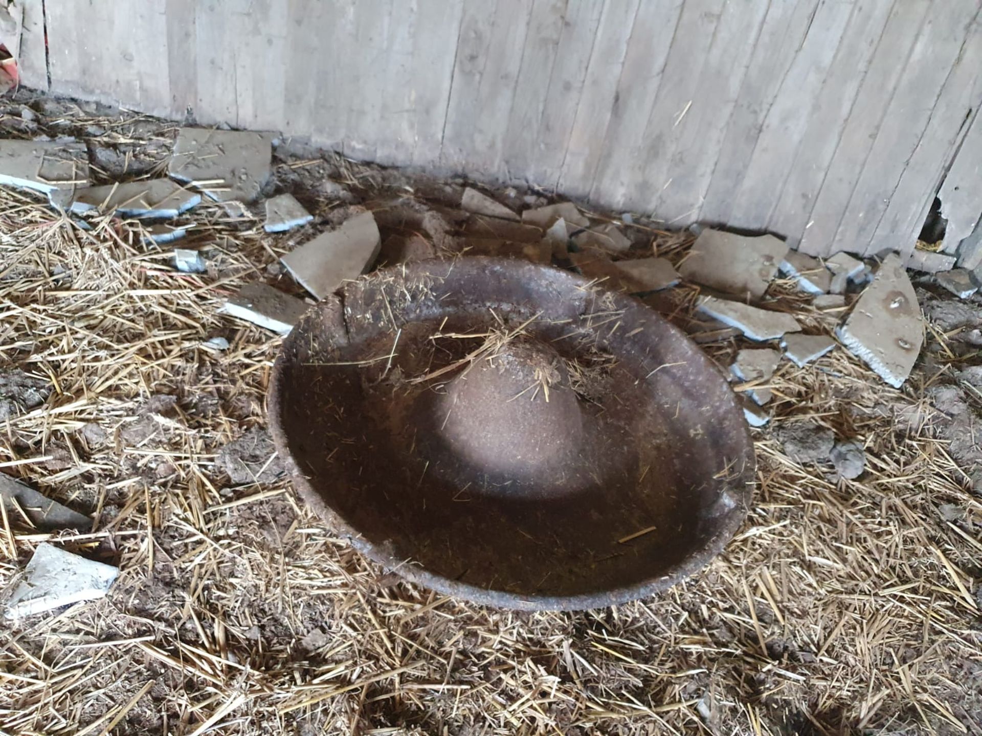 caste iron pig trough (mexican hat)