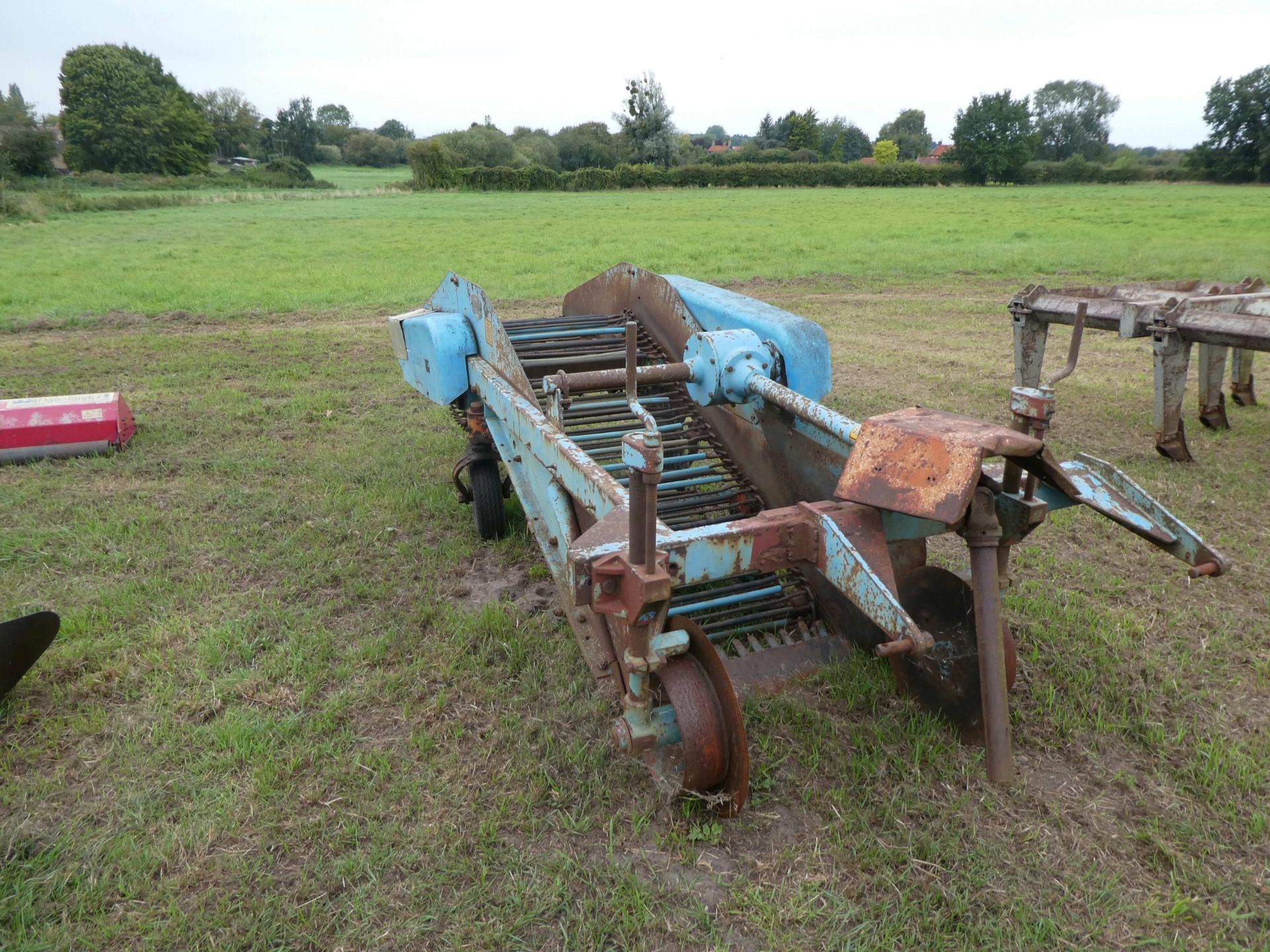 Ransomes / Johnson Potato Hoover