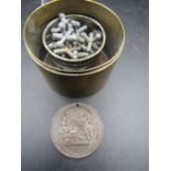Bronze medallion 1792 'Vivre Libres ou mourib along with jacks game in a brass pot