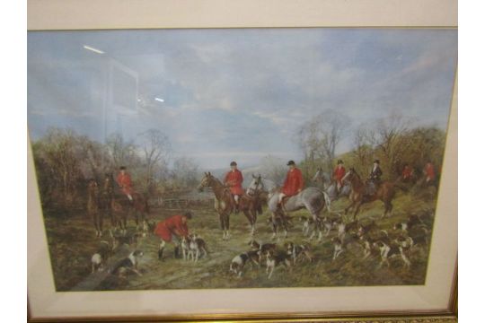 A pair hunting scene prints 'Autumn Morning' and 'Heywood Handy' in matching gilt frames 94x67cm - Image 2 of 3