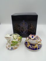 Royal Crown Derby Toad paperweight with gold stopper, limited edition 1787/3500, boxed together with