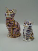 Royal Crown Derby sitting cat paperweight with gold stopper, approx 13cm tall together with a