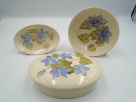 3 Moorcroft Blue Campanula on cream background items to incl trinket box with lid, approx 13.5cm
