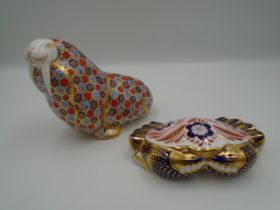 Royal Crown Derby Walrus paperweight with silver stopper, approx 11cm tall x 13cm long together with