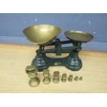 Librasco kitchen scales with brass weights