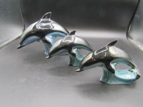 3 Poole pottery graduating dolphins