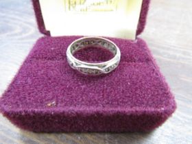 9ct gold and silver diamond ring. size 'N'