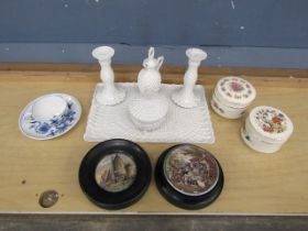 China to include Sadler trinket pots and dressing table set etc