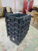 5 Plastic storage containers