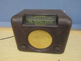 Vintage Bush radio (no plug for display only)