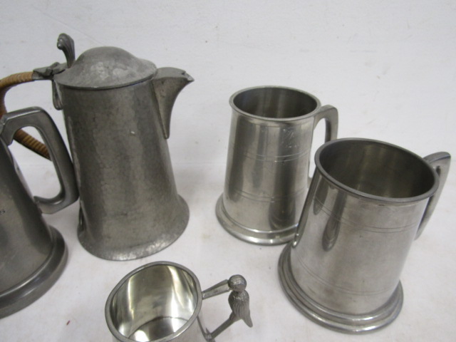 Pewter tankards and coffee pot - Image 4 of 4