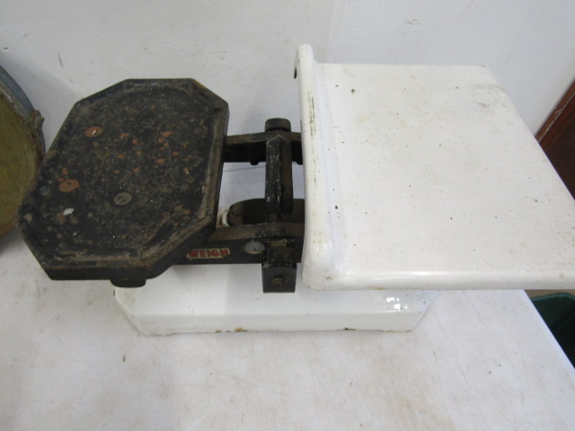 2 Vintage scales - Image 3 of 3