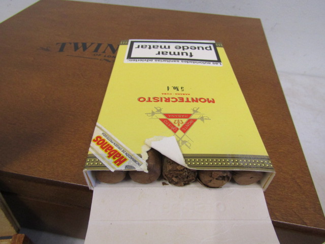 Exquisitors cigars, Montecristo cigars and a Twinings tea caddy - Image 5 of 5