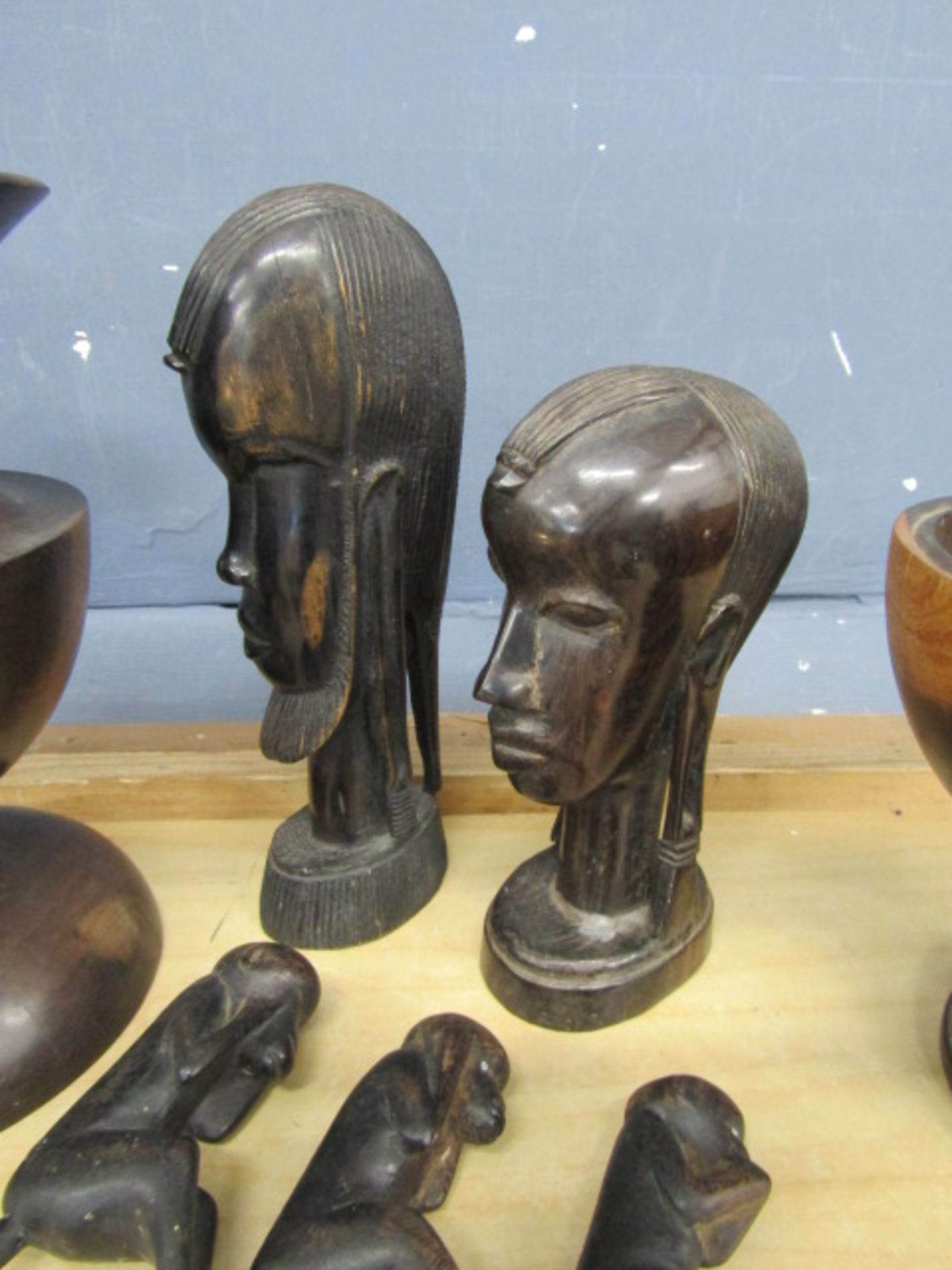 Treen to include candelabra and tribal sculptures etc - Image 2 of 7