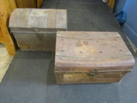 2 metal vintage trunks