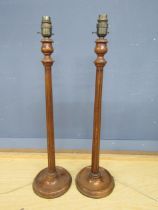 Pair of fluted wooden table lamps (no plugs)