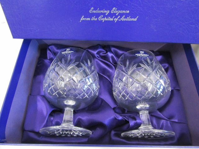Edinburgh crystal brandy glasses boxed and a pair boxed Bushmills scotch glasses - Image 3 of 3