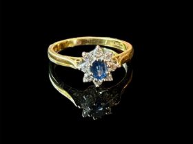 18ct gold sapphire and diamond ring