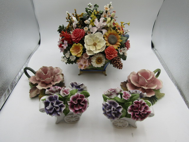 Thomas Kinkade All-American bouquet- a 50 state flower bouquet, pair Capodimonte floral candle