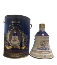 33 year old Bells Royal Decanter to commemorate the birth of Princess Eugenie 23rd March 1990 in box