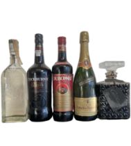 5 bottles to include: 1 litre bottle of Cockburn's Special Reserve Port 1 bt of Charles Heidsieck