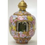 Chinese hand painted ceramic snuff bottle