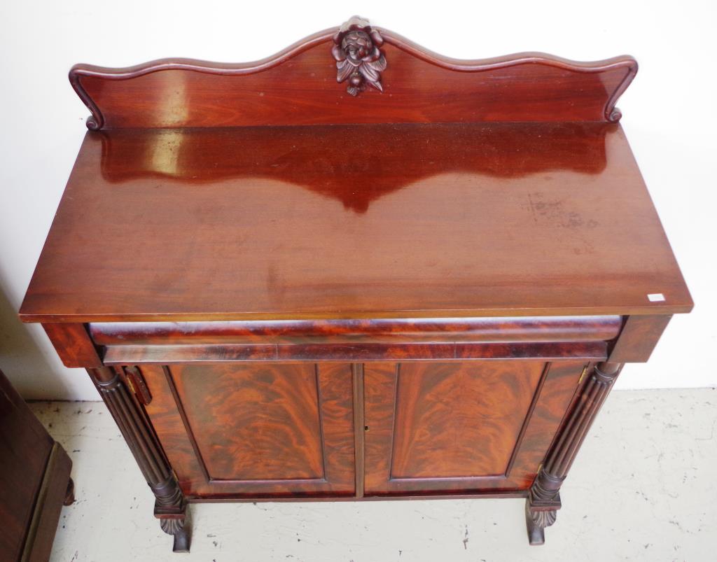 Victorian mahogany sideboard - Image 2 of 4