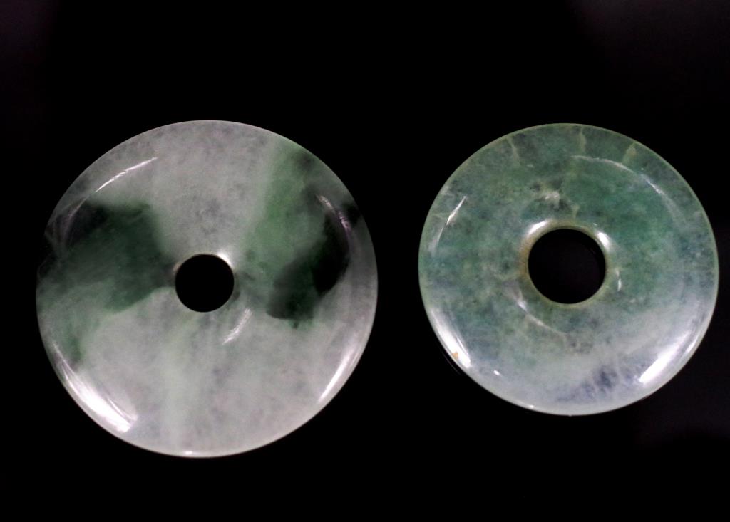 Two "moss in snow jade" bi discs - Image 3 of 3