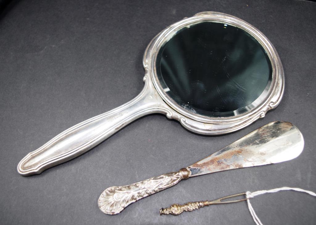 German silver lady's hand held mirror - Image 2 of 4