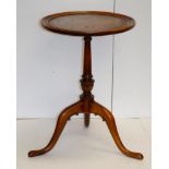 Victorian style lamp table