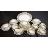 Extensive Wedgwood 'Florentine' dinner set