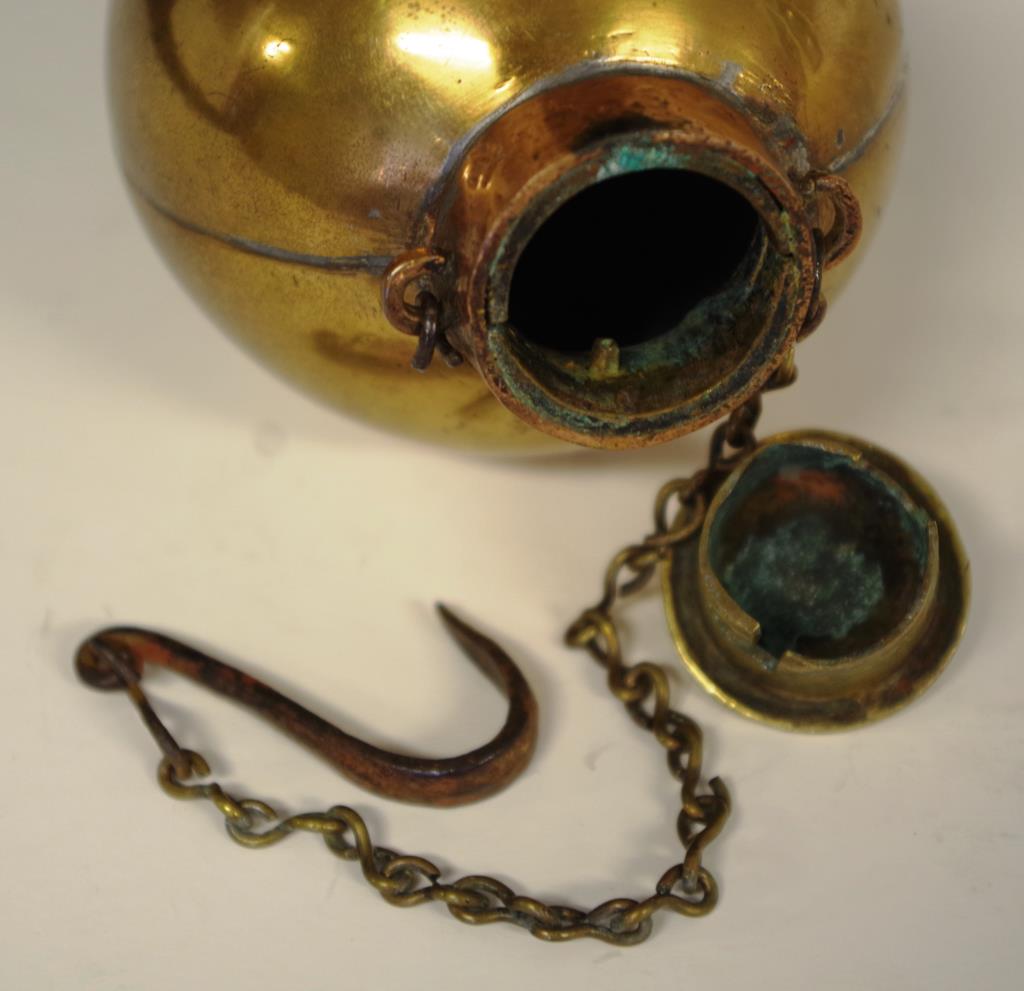 Antique brass black powder flask - Image 3 of 3