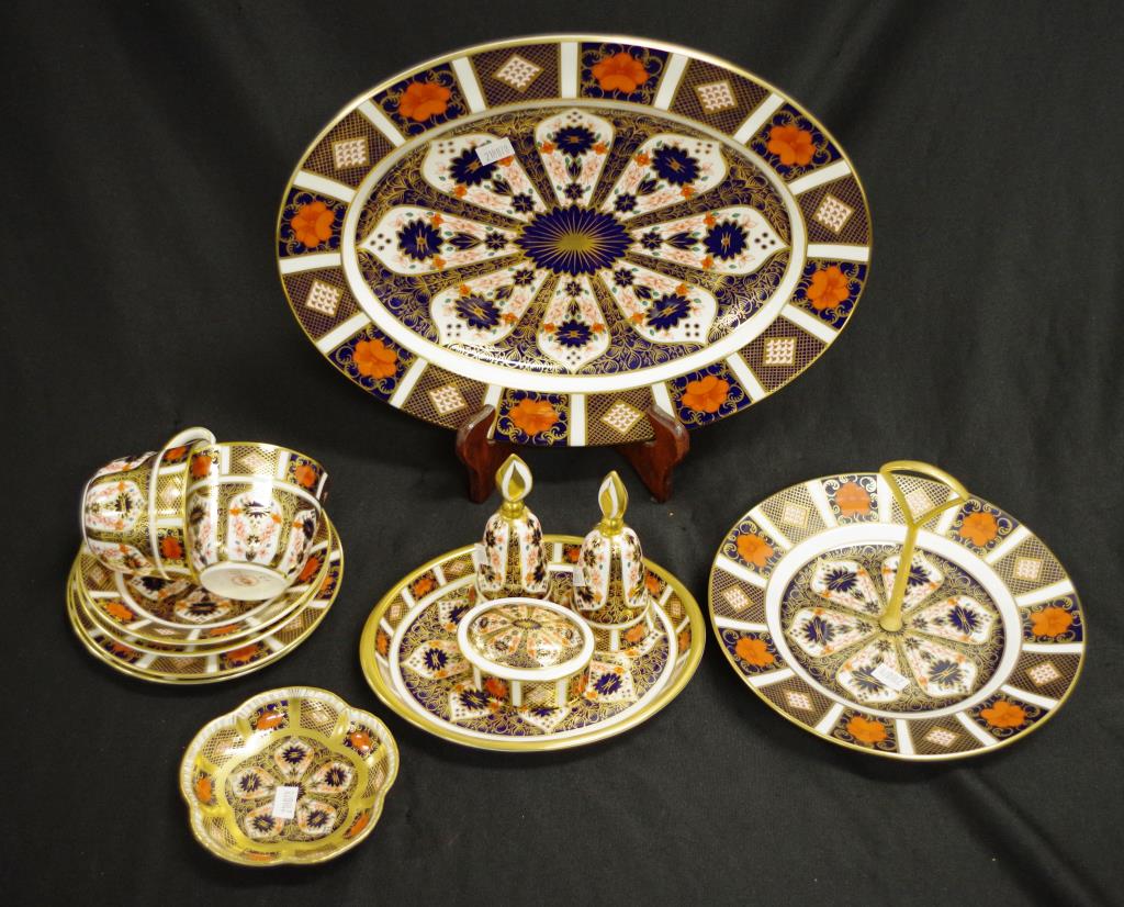 Thirteen pieces Crown Derby Imari tableware - Image 2 of 3