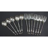Set Dutch silver coffee spoons & forks