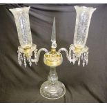 Glass centrepiece with lustres