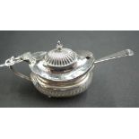 Edwardian sterling silver lidded salt